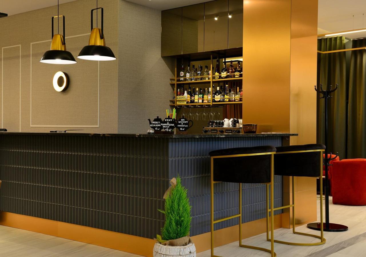 Quest Hotel - Dawniej Hotel Planeta Бжеско Екстер'єр фото