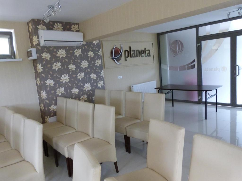 Quest Hotel - Dawniej Hotel Planeta Бжеско Екстер'єр фото